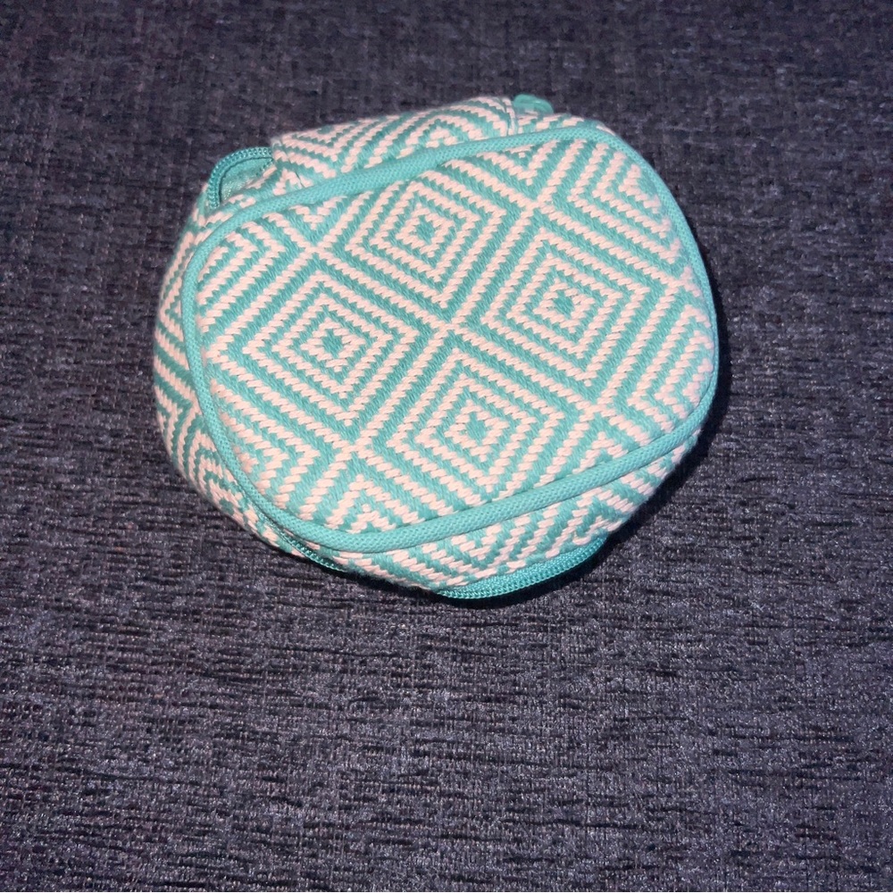 Thirty one container